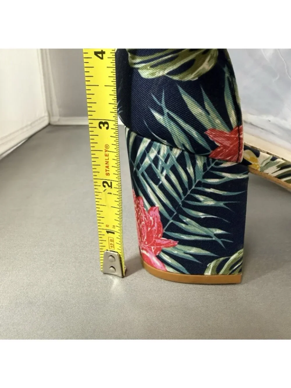 1901 Nordstrom Ellery Tropical Floral Block Heel Ankle Strap Sandals Size 7 - Picture 7 of 8